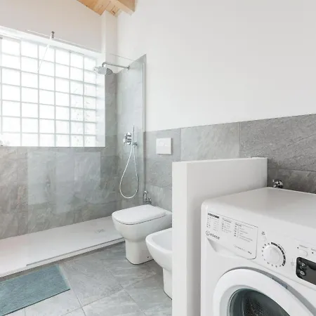 Apartman Dimora Elysium Vicino F1/ Ospedale San Gerardo *